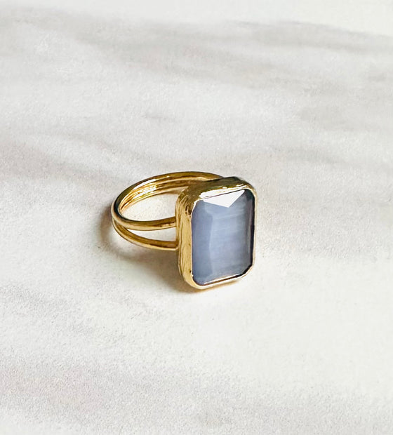 Laleh Lilac Cat’s Eye Ring