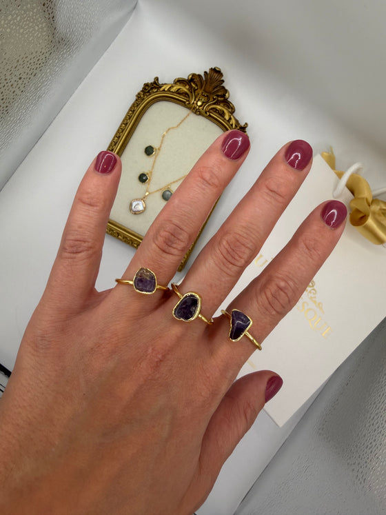 Amethyst Curve Ring