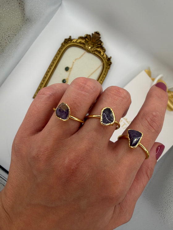 Amethyst Curve Ring