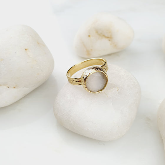 Zelifeh  Ivory Cat's eye Ring