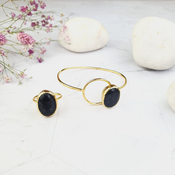 Saira Oval Black Onyx bangle and ring set