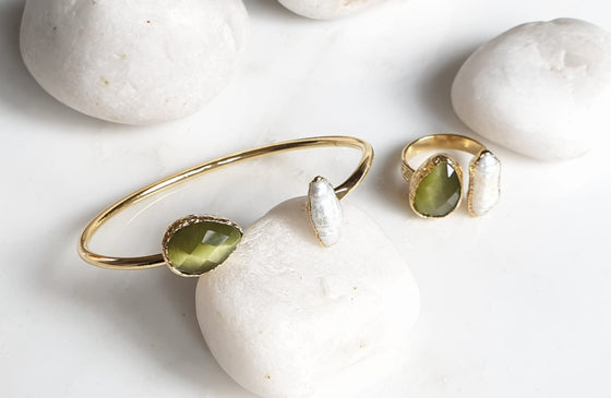 Teardrop Olive Green Cat's Eye and Pearl bangle and ring set