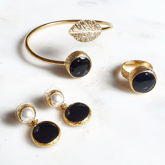 Black Onyx and Pearl leaf set