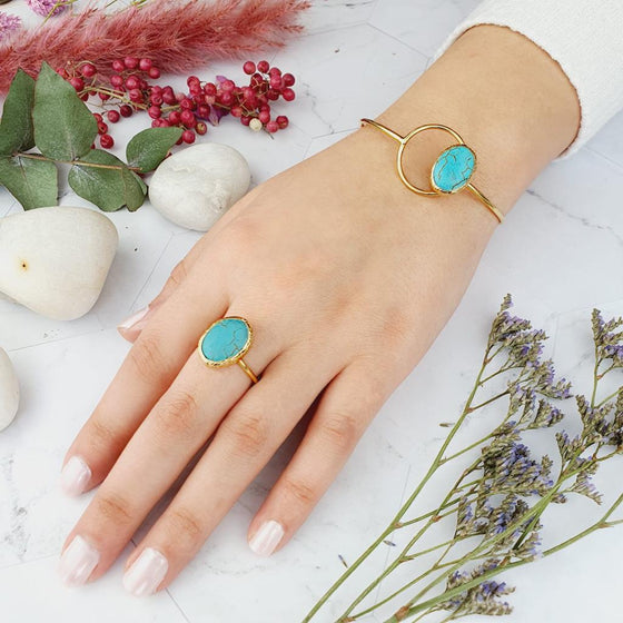 Saira Oval Turquoise bangle