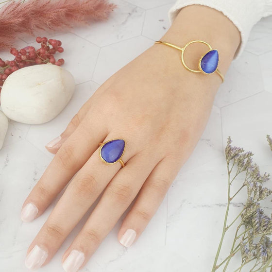 Saira Teardrop blue cat's eye bangle