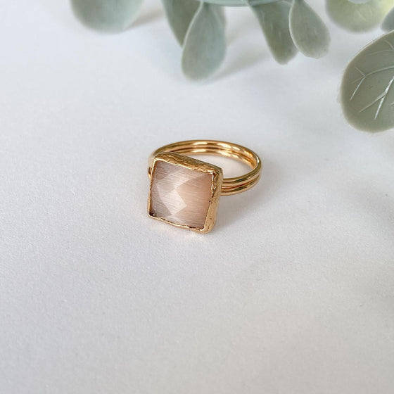 Alara Creme Square Cat’s Eye Ring